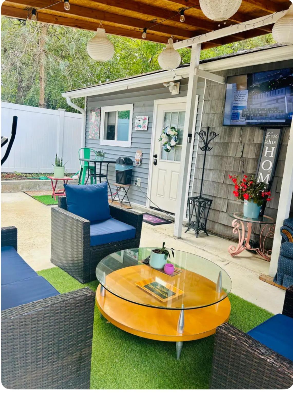 Fancy Studio Private Entrance Selden Ngoại thất bức ảnh